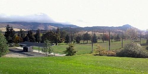 Oak Knoll Golf Course & Driving Range