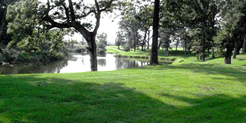 Robbinhurst Golf Club and Driving Range