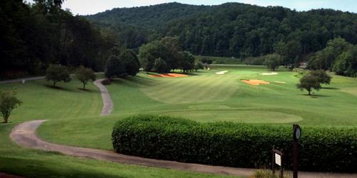 Apple Valley Golf Course at Rumbling Bald USA golf packages