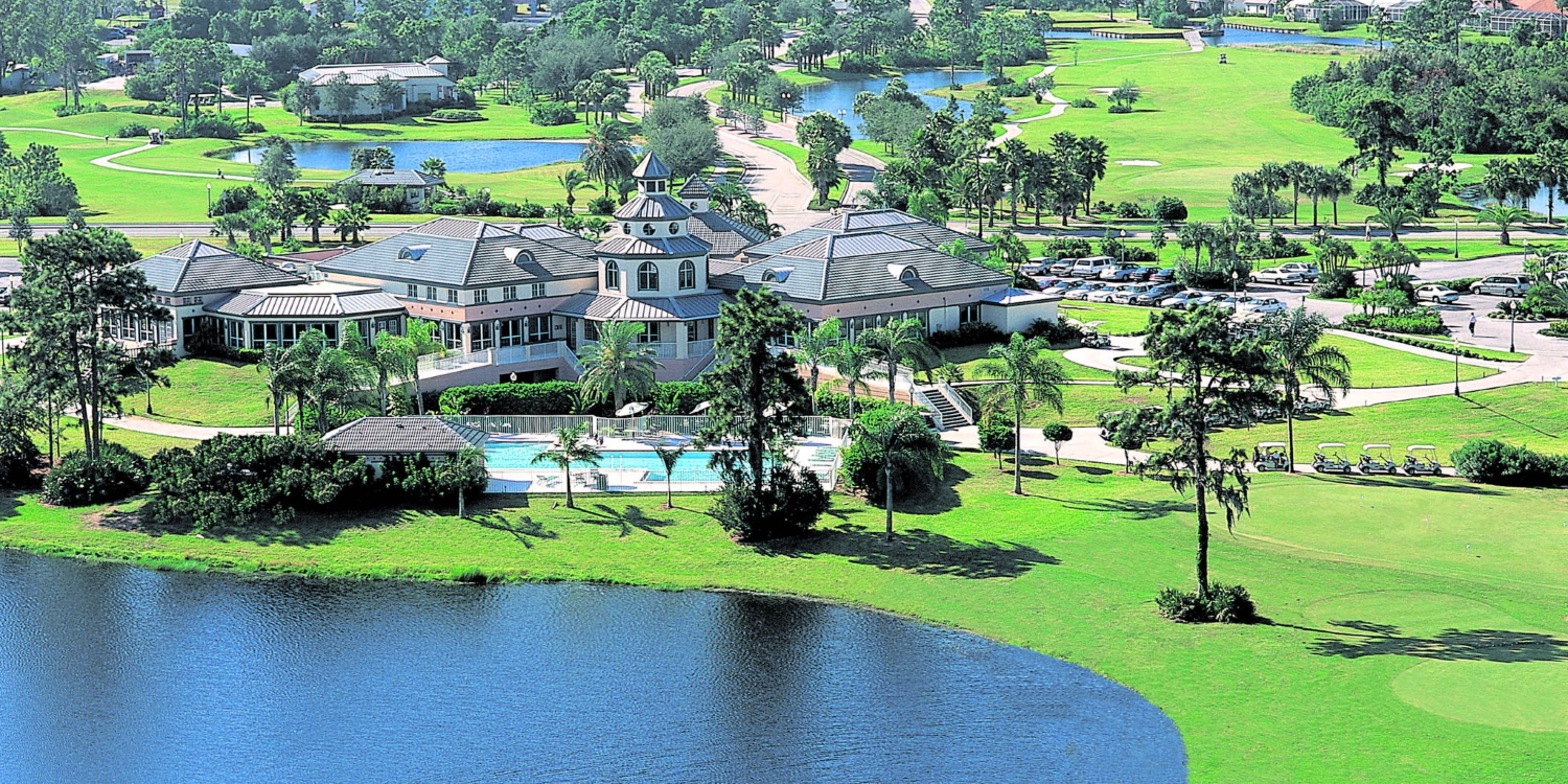 Pelican Pointe Golf & Country Club