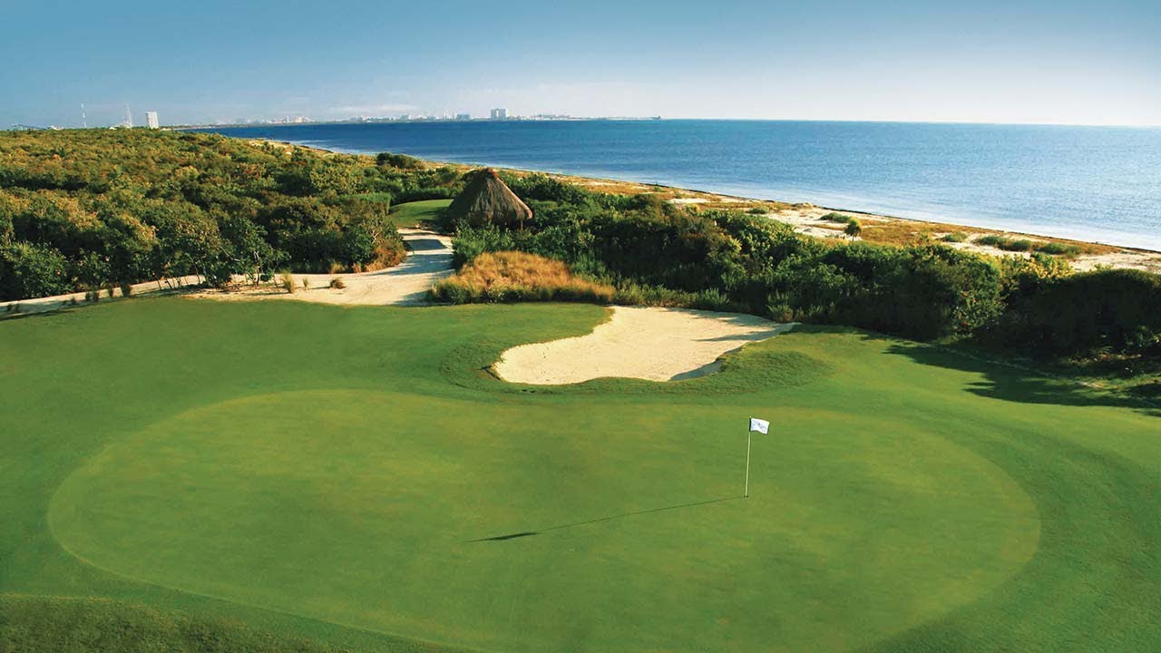 Riviera Cancun Golf & Resorts | Golf Course