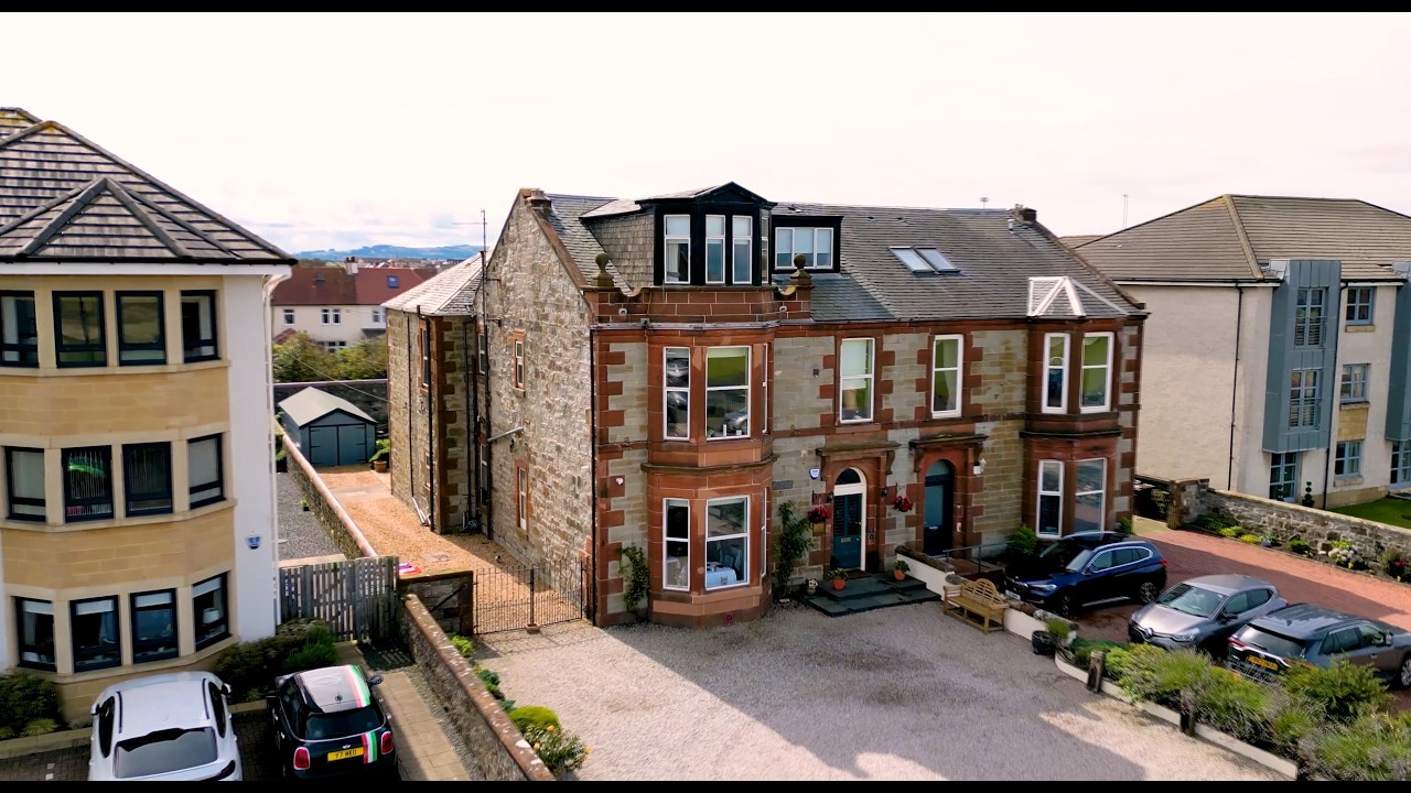 golf video - number-17-golf-house-at-prestwick-golf-club