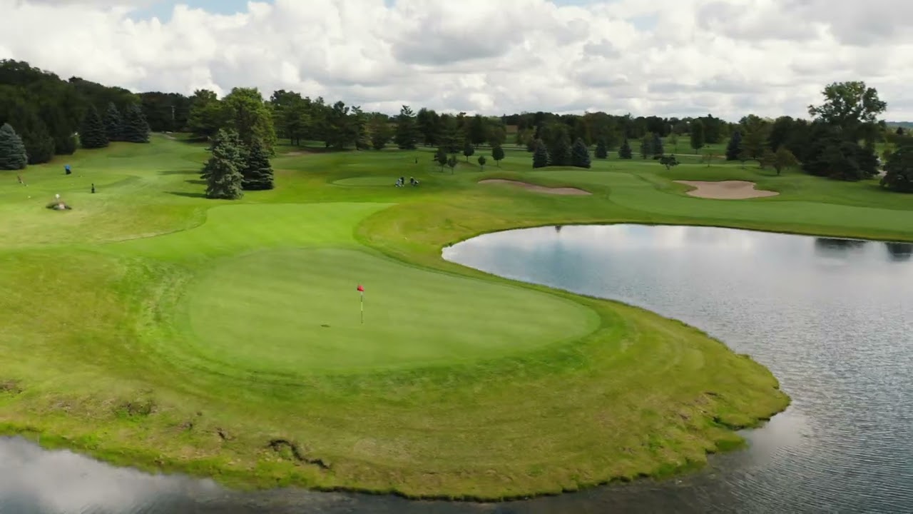 Barn Hollow Par 3 in Lake Geneva, WI